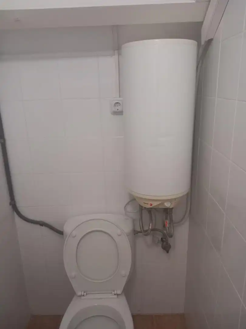 Badezimmer von Geschaftsraum zur Miete in Badalona mit Klimaanlage