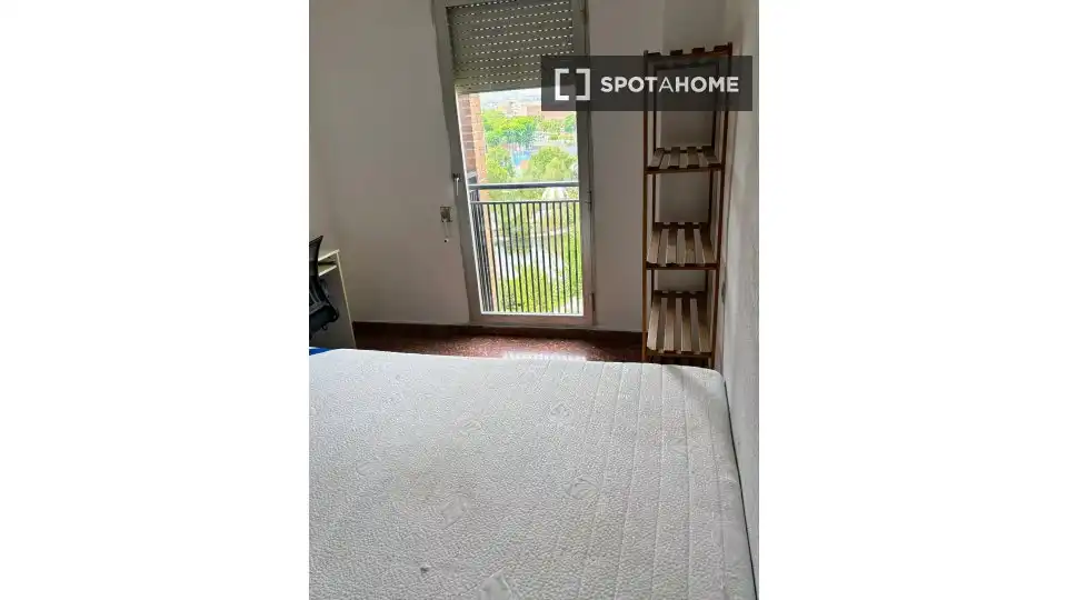Habitación de Piso para compartir en Murcia con Aire acondicionado, Terraza y Amueblado