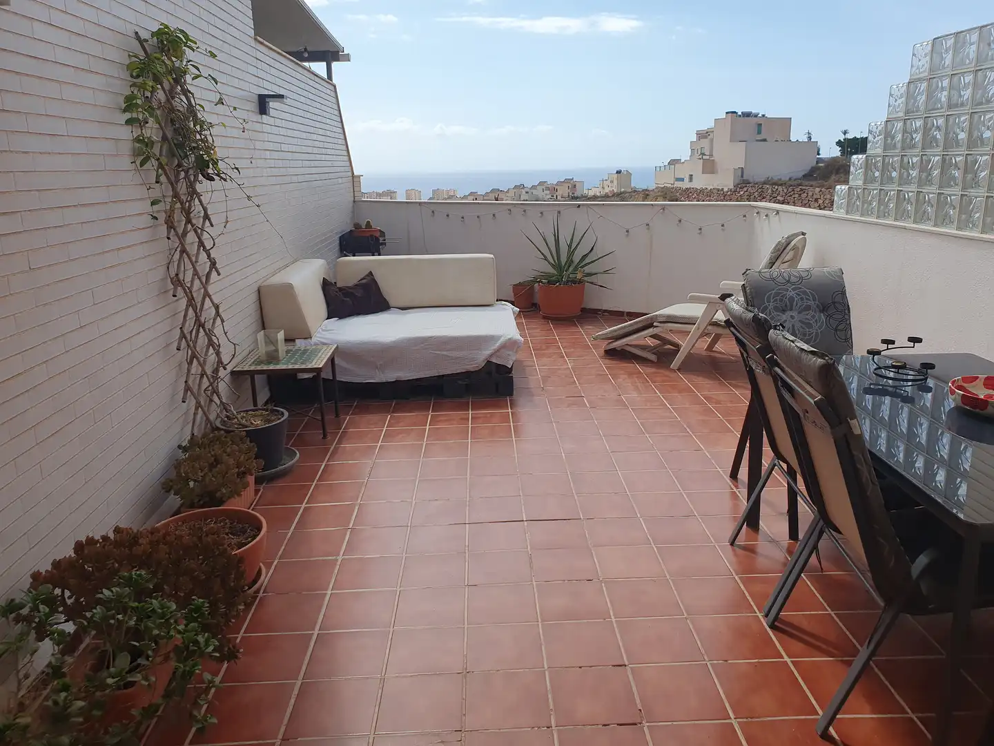 Terraza de Casa adosada de alquiler en Roquetas de Mar con Aire acondicionado, Calefacción y Parquet