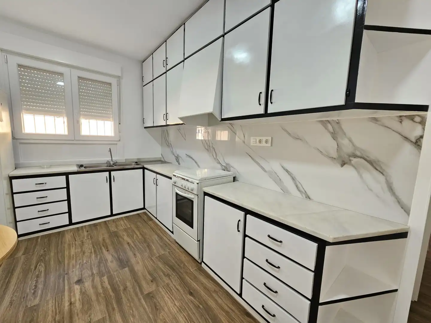 Cuina de Casa o xalet en venda en San Pedro del Pinatar amb Moblat