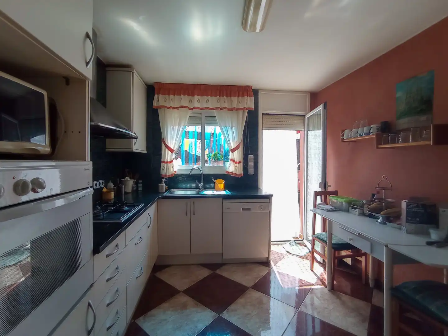Cuina de Pis en venda en Sant Feliu de Guíxols amb Calefacció, Terrassa i Traster