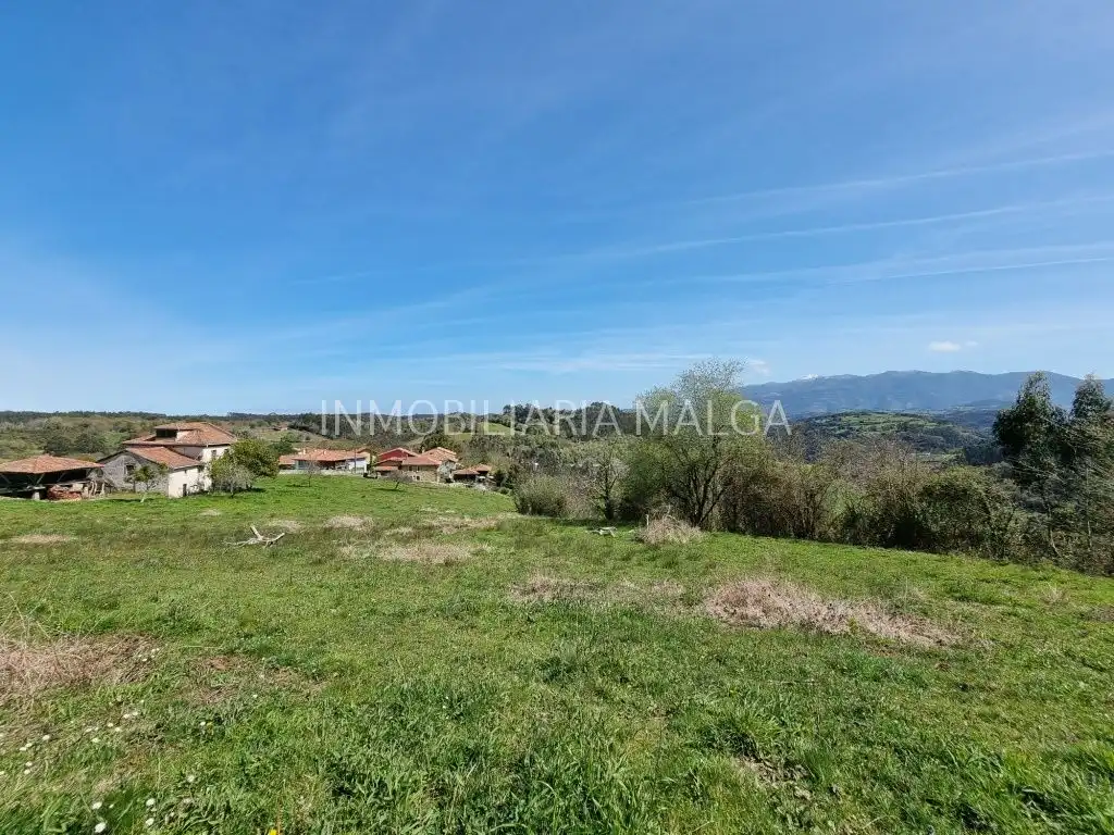 Casa o xalet en venda en Colunga amb Jardí privat i Traster