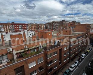 Vista exterior de Pis en venda en Valladolid Capital amb Calefacció i Terrassa