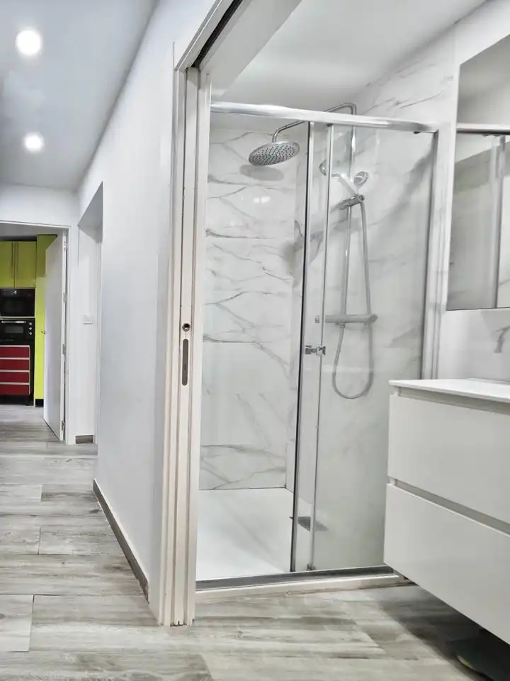 Baño de Piso en venta en Oviedo 
