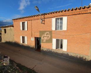 Exterior view of House or chalet for sale in Bretó