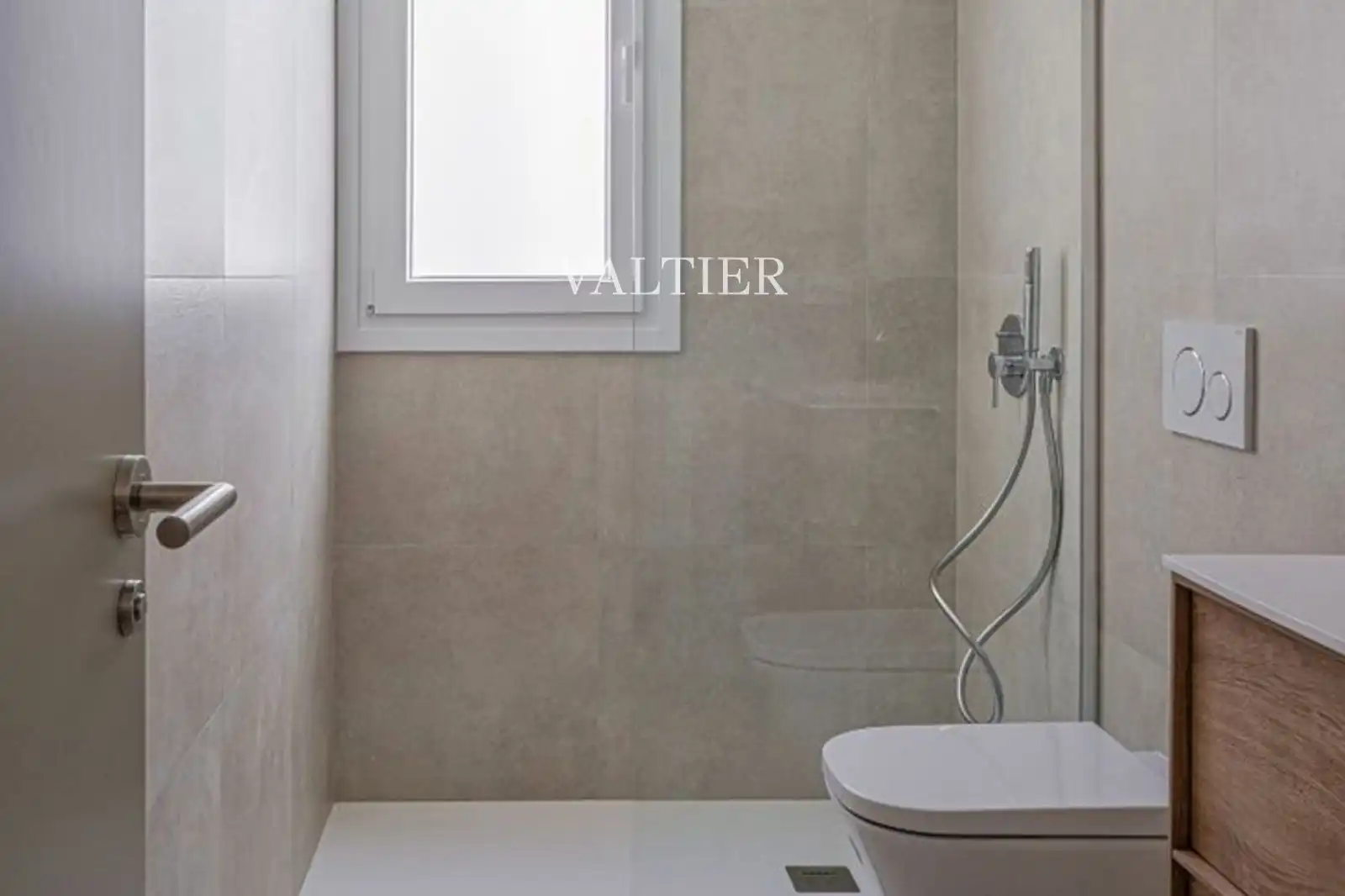Baño de Ático en venta en Madrid