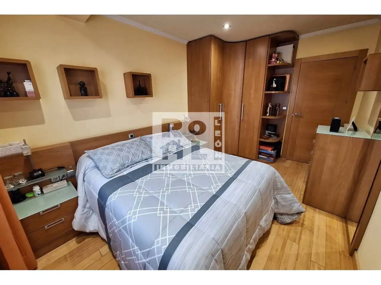 Bedroom of Apartments for sale in León Capital   with Heating and Parquet flooring