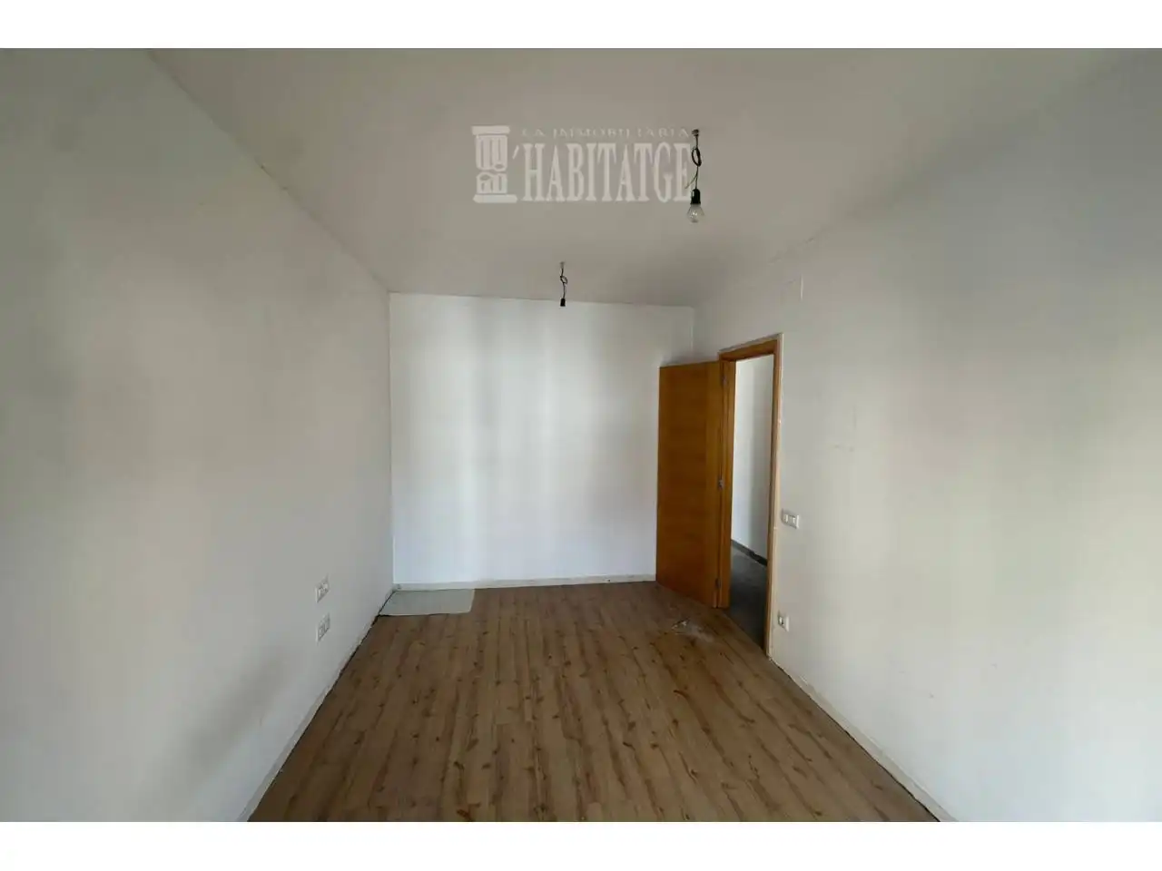 Habitación de Dúplex en venta en Torelló con Parquet, Terraza y Balcón