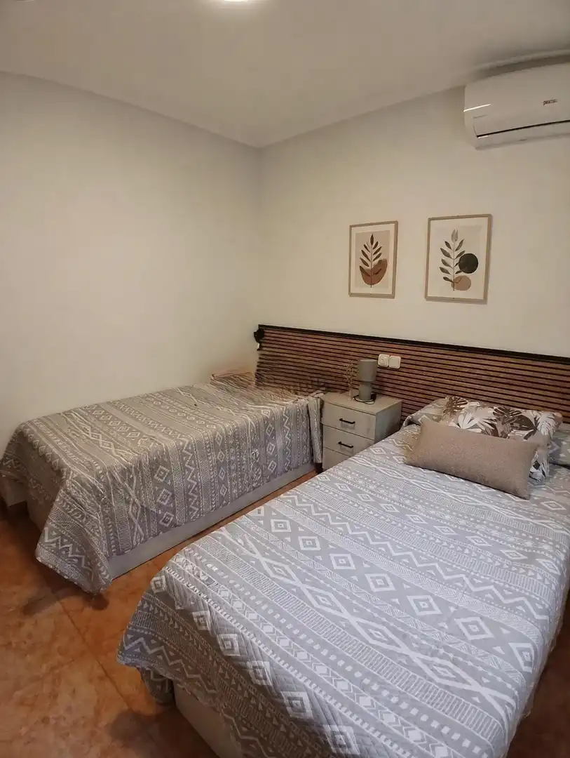 Habitación de Planta baja en venta en Barcelona con Aire acondicionado, Calefacción y Trastero
