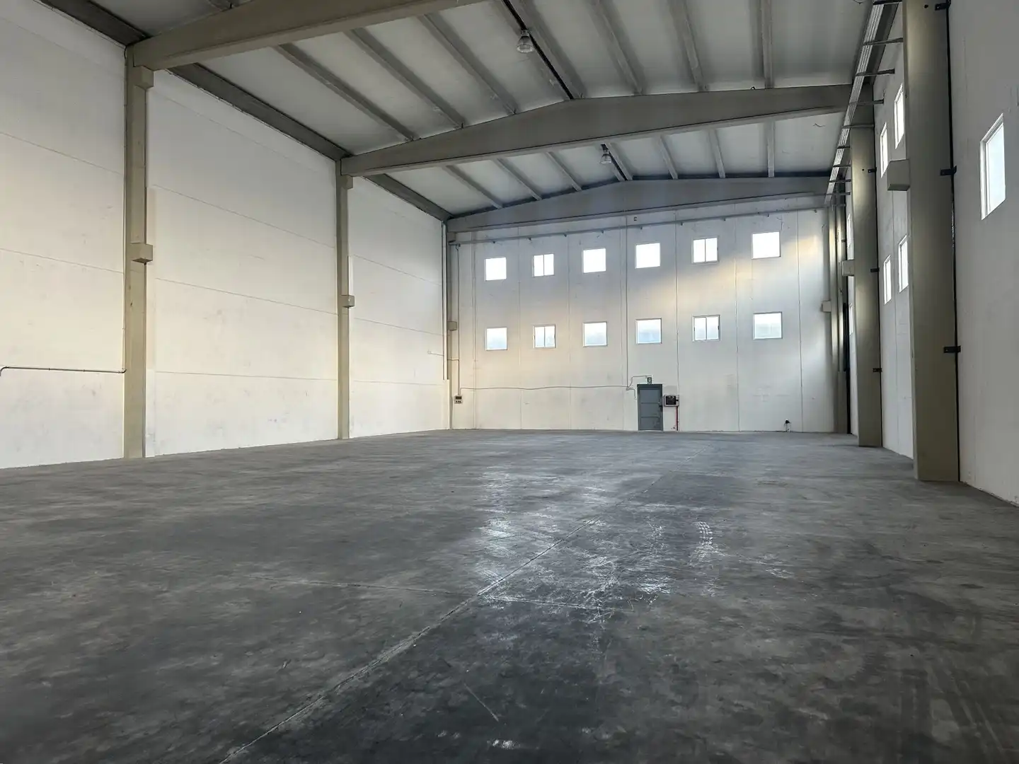 Fabrikhallen zur Miete in Ontinyent