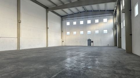 Foto 3 von Fabrikhallen zur Miete in Santa Ana, Ontinyent