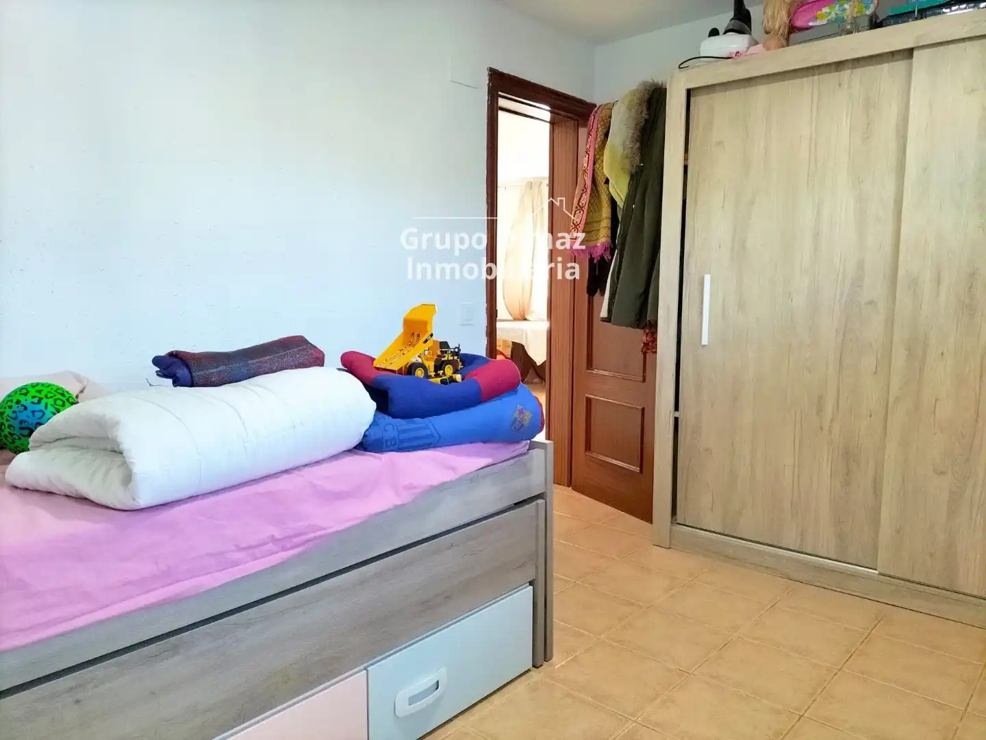 Bedroom of Flat for sale in Pineda de Mar  with Alarm