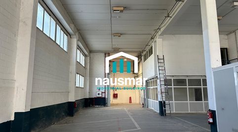 Magnífica nave con excelente imagen corporativa en Badalona