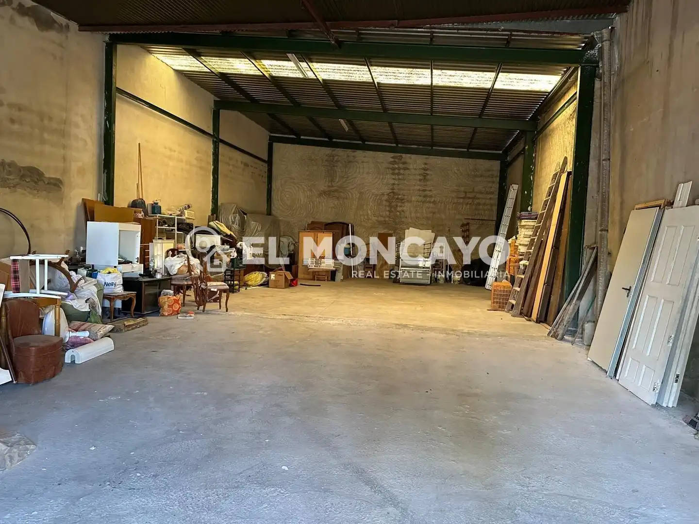Vista exterior de Nave industrial en venta en Benijófar