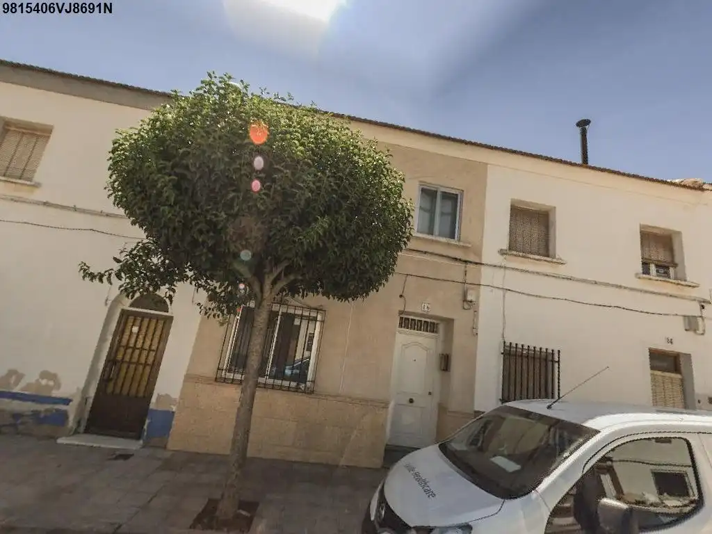 Vista exterior de Casa adosada en venta en Campo de Criptana