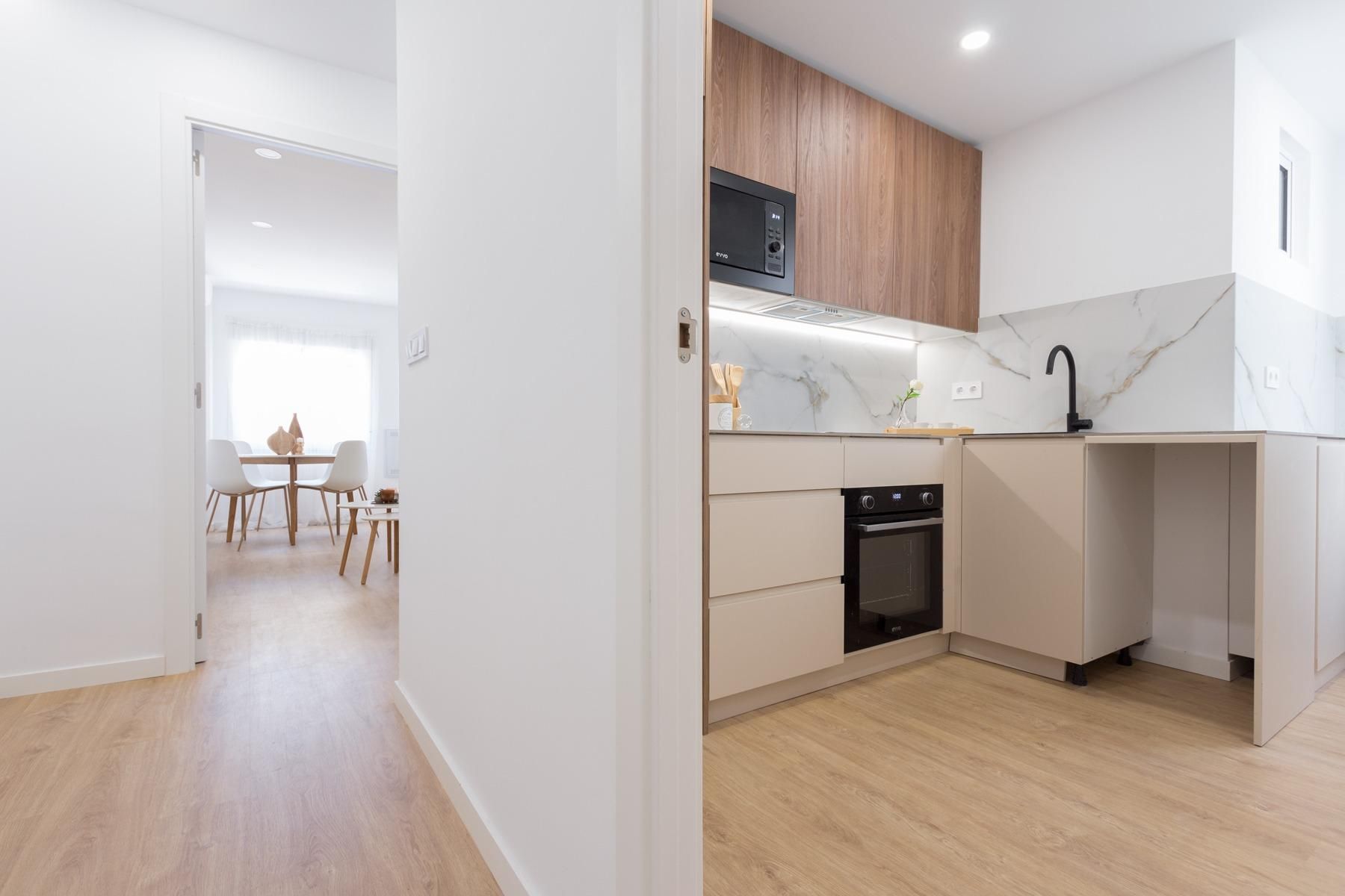 Kitchen of Apartment for sale in  Sevilla Capital  with Parquet flooring and Terrace