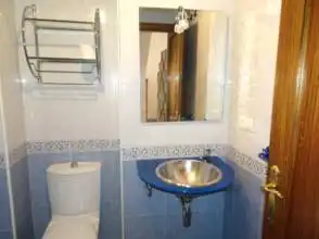 Bathroom of Flat for rent in Gijón   with Heating, Parquet flooring and Storage room