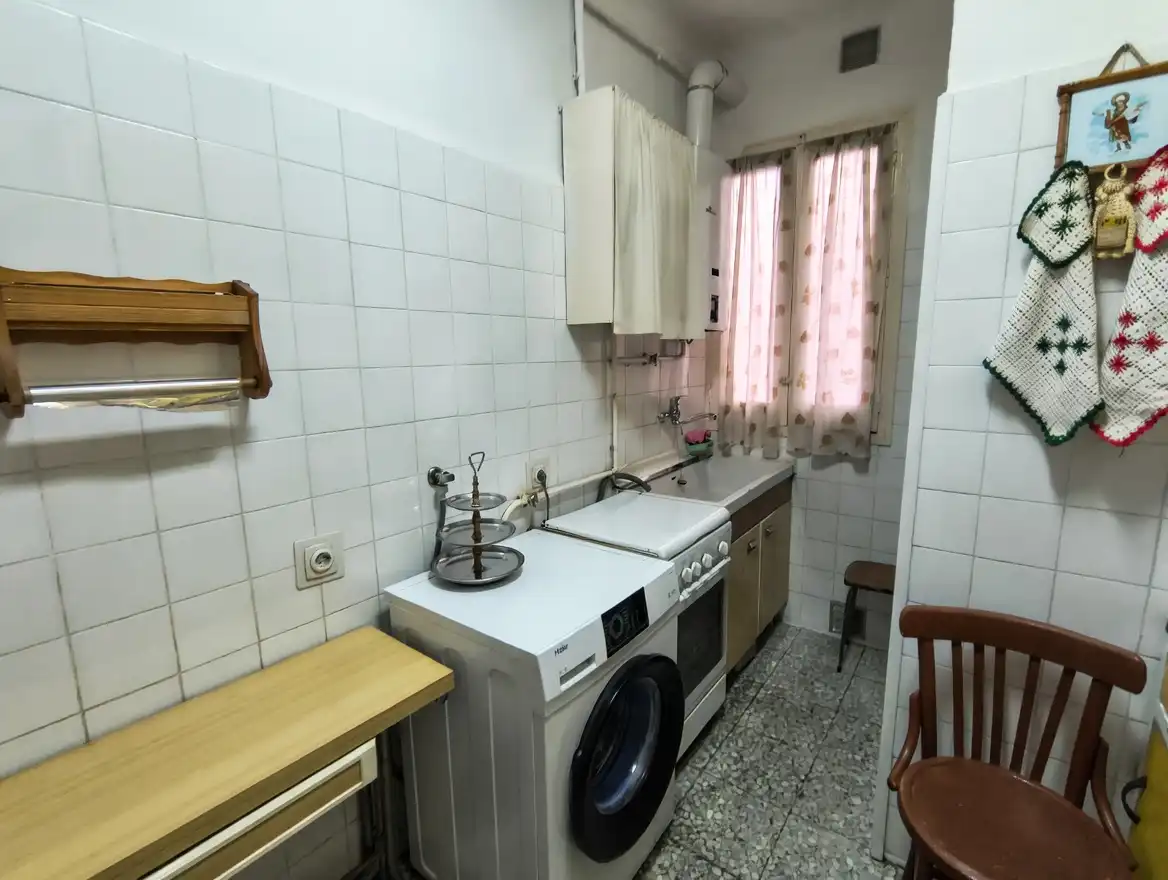 Cuina de Pis en venda en Madrid amb Calefacció, Forn i Balcó