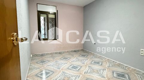 Foto 3 de Piso en venta en Llatí, Santa Coloma de Gramenet