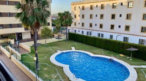 Foto 5 de Piso de alquiler en Casco Antiguo, Mairena del Aljarafe