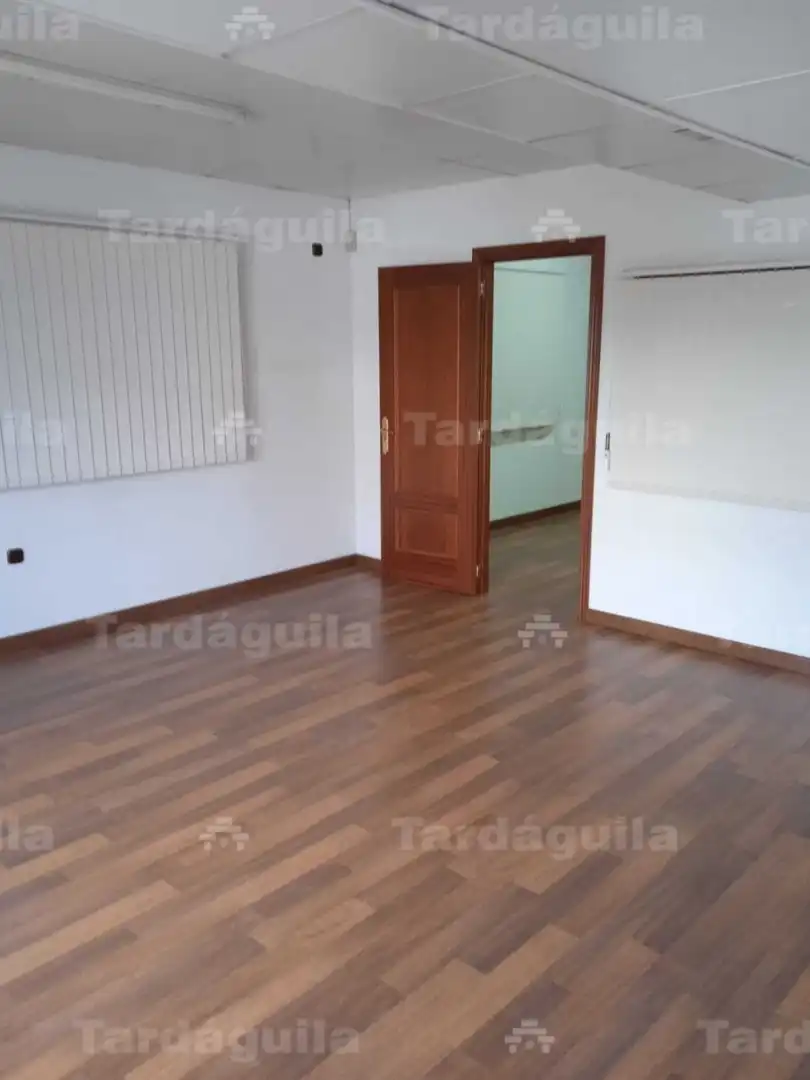 Industrial building for sale in Villares de la Reina, imagen 16