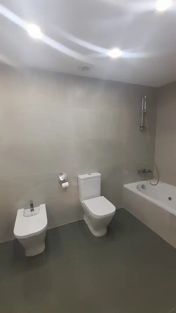 Baño de Dúplex en venta en Sant Boi de Llobregat con Calefacción