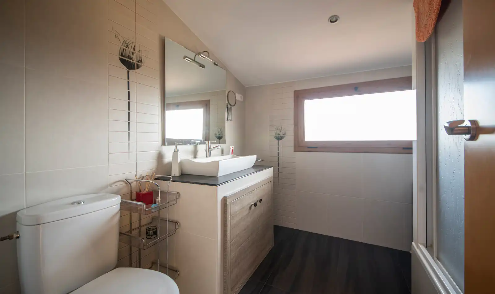 Baño de Finca rústica en venta en Font-rubí con Calefacción, Jardín privado y Terraza