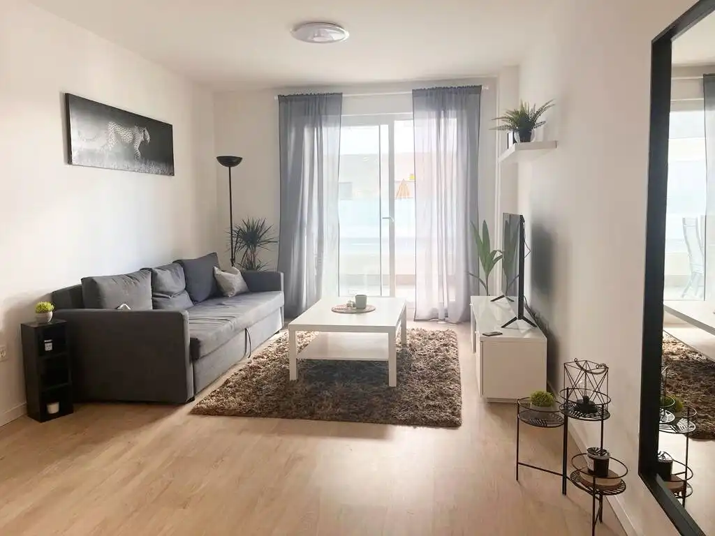 Apartament amb piscina en venda a Nueva Andalucía, imagen 2