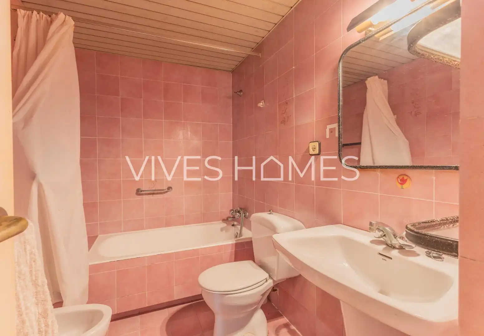 Bathroom of Flat for sale in Sant Andreu de Llavaneres  with Heating, Terrace and Furnished