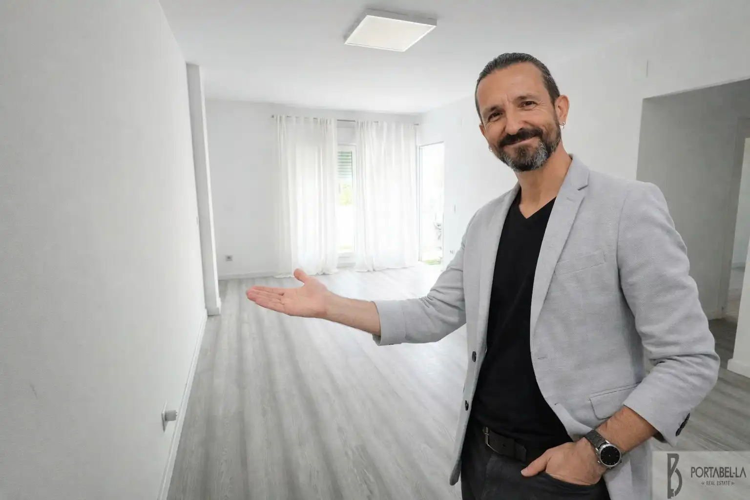 Vista exterior de Pis en venda en El Puerto de Santa María amb Terrassa