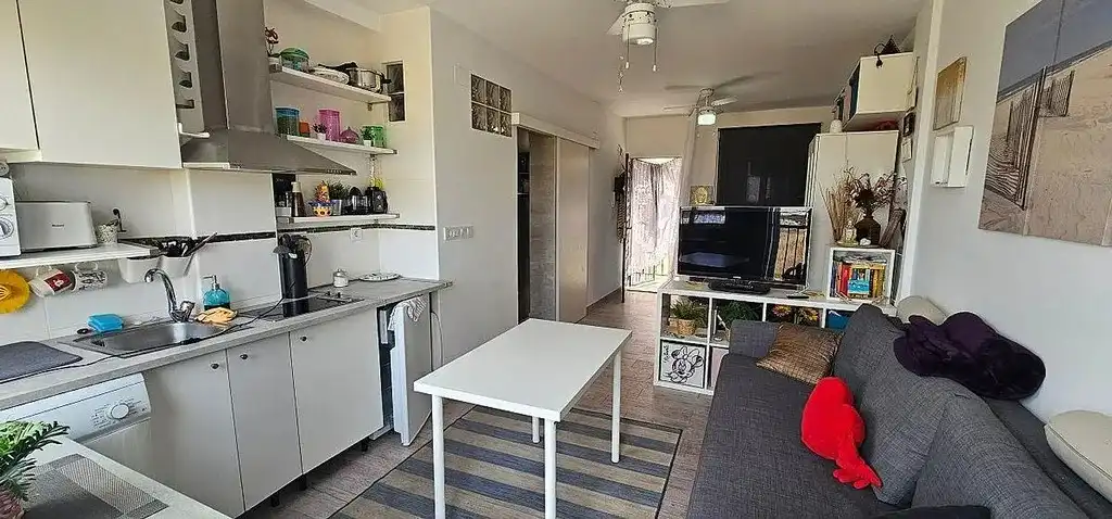 Cuina de Estudi en venda en Torrevieja amb Moblat