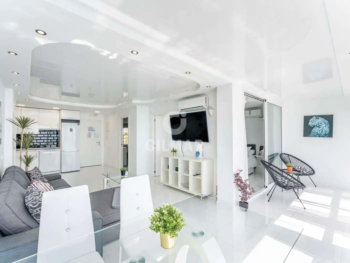 Sala de estar de Piso en venta en Benalmádena con Calefacción y Balcón