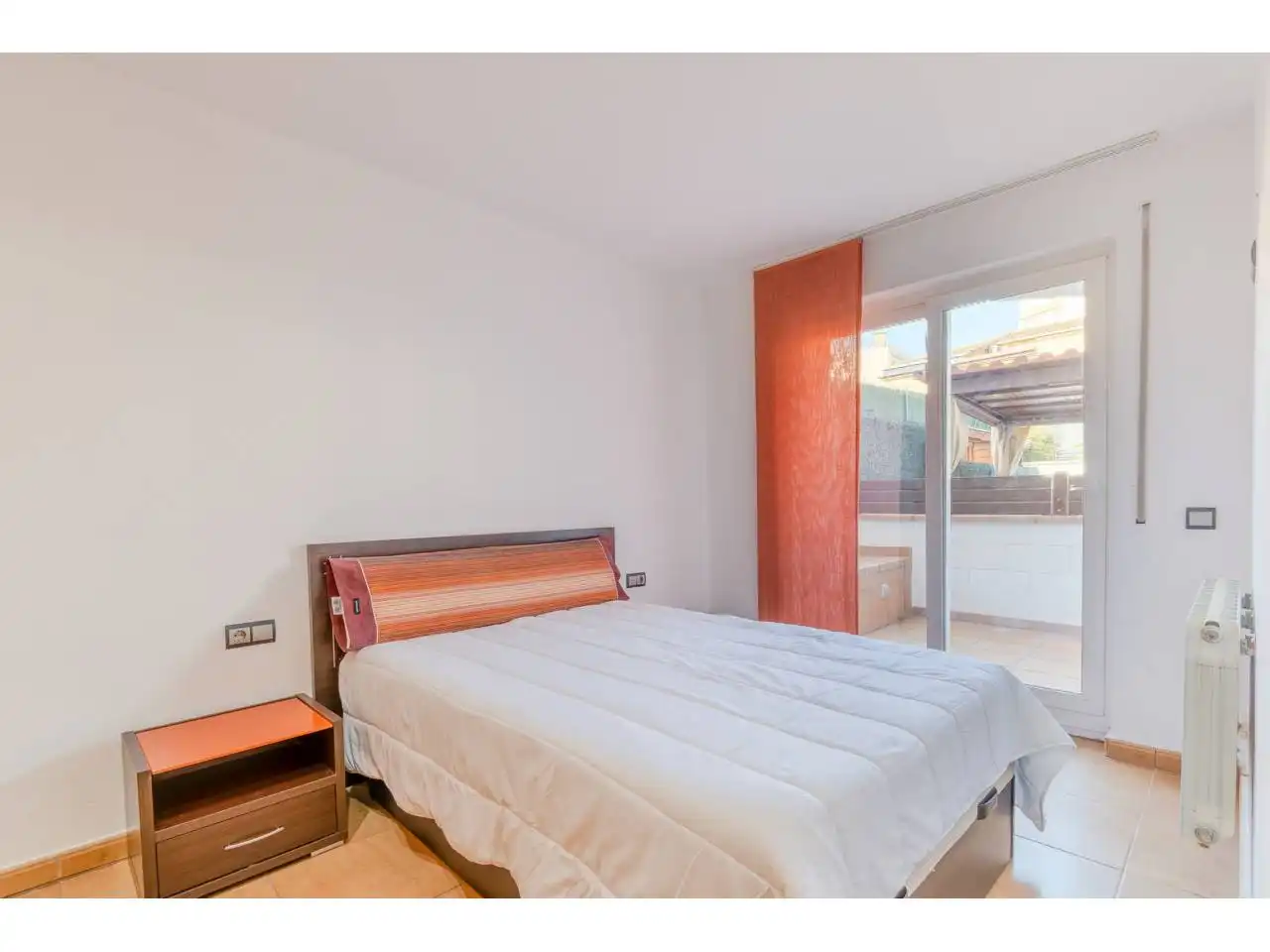 Habitación de Piso en venta en Cassà de la Selva con Aire acondicionado, Calefacción y Terraza