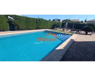 Swimming pool of House or chalet for sale in Fernán-Núñez  with Private garden and Swimming Pool