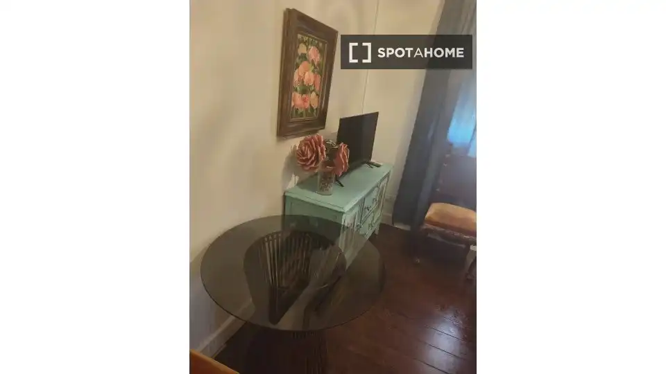 Exterior view of Flat for rent in Sevilla  with Air Conditioner, Heating and Furnished