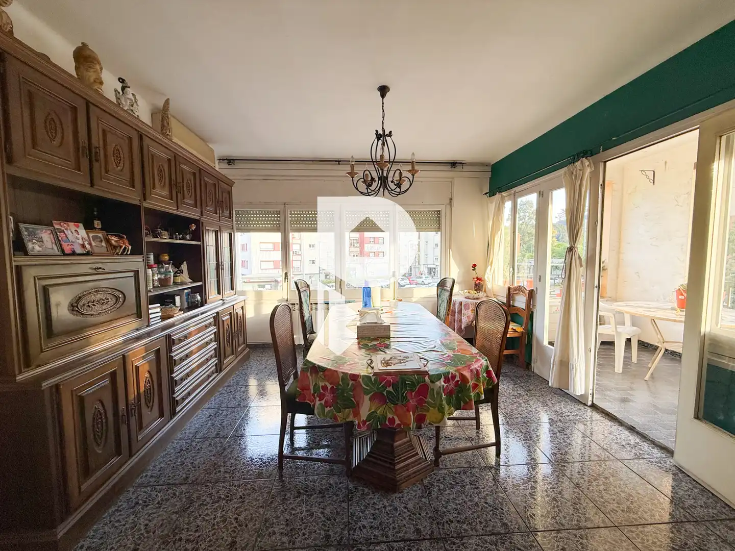 Menjador de Casa o xalet en venda en Sant Vicenç Dels Horts amb Aire condicionat, Calefacció i Terrassa