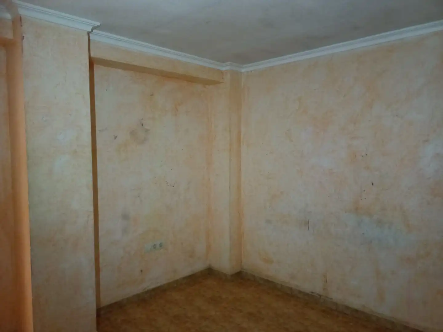 Casa adosada en venta en Yecla