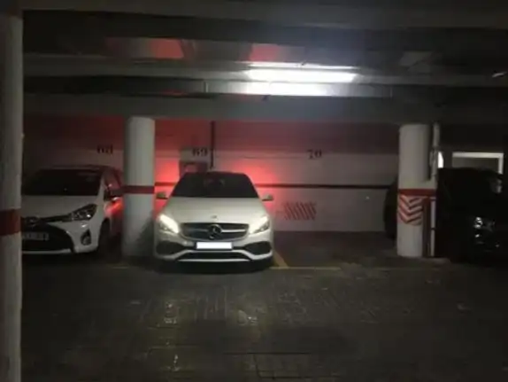 Parkplatz von Garage zur Miete in Madrid
