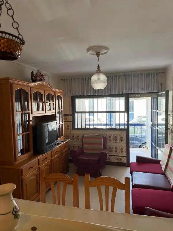 Sala d'estar de Planta baixa en venda en Almonte amb Calefacció, Terrassa i Balcó