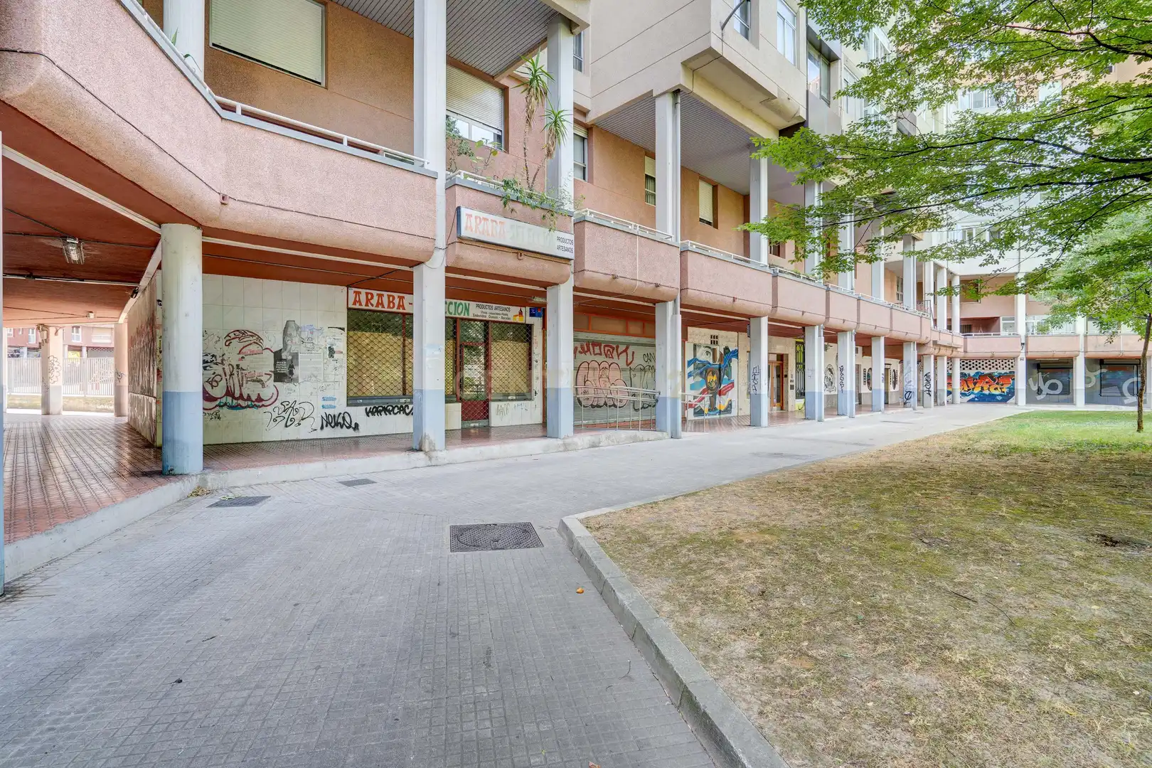 Vista exterior de Local en venta en Vitoria - Gasteiz