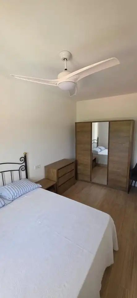 Habitación de Casa o chalet de alquiler en Málaga con Aire acondicionado y Amueblado