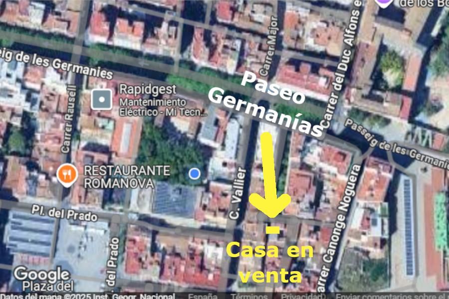 Vista exterior de Casa adosada en venda en Gandia