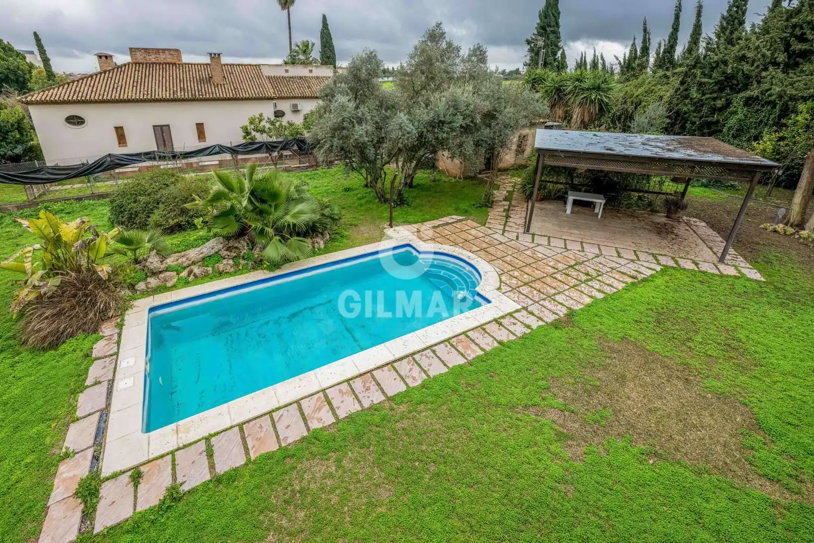 Jardín de Casa o chalet en venta en Valencina de la Concepción con Calefacción, Jardín privado y Piscina