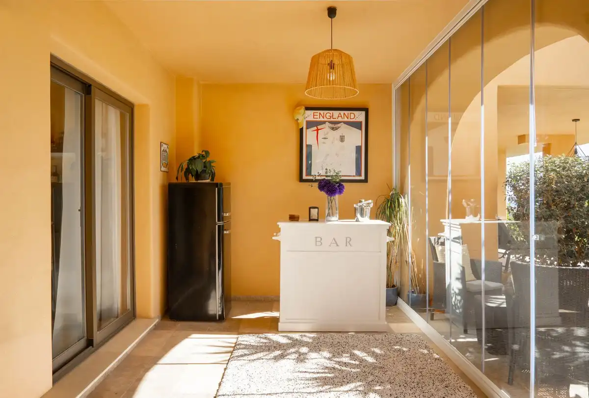 Planta baixa en venda en Benahavís amb Aire condicionat, Jardí privat i Terrassa