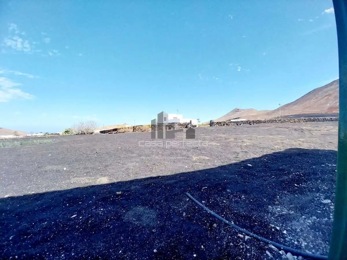 Finca rústica en venta en Tías con Terraza, Amueblado y Microondas