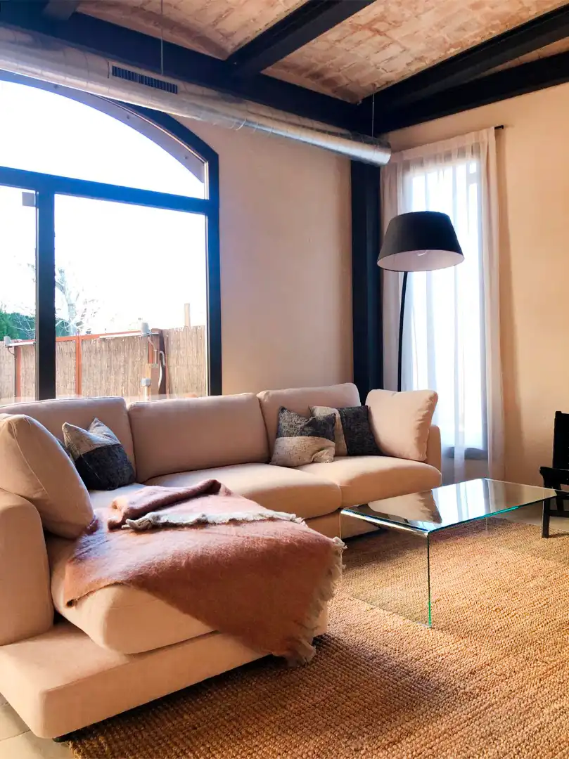 Sala d'estar de Finca rústica en venda en Santa Cristina d'Aro amb Aire condicionat, Calefacció i Jardí privat