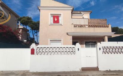 Exterior view of House or chalet for sale in Islantilla  with Terrace and Swimming Pool