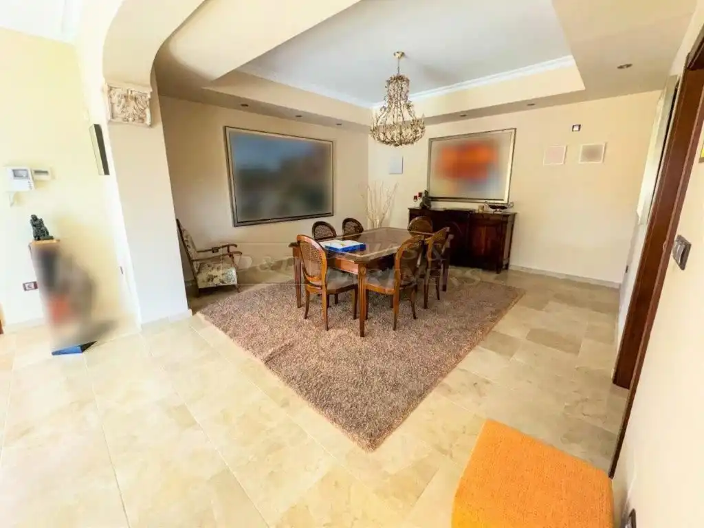 Menjador de Casa o xalet en venda en Orihuela amb Aire condicionat, Jardí privat i Traster
