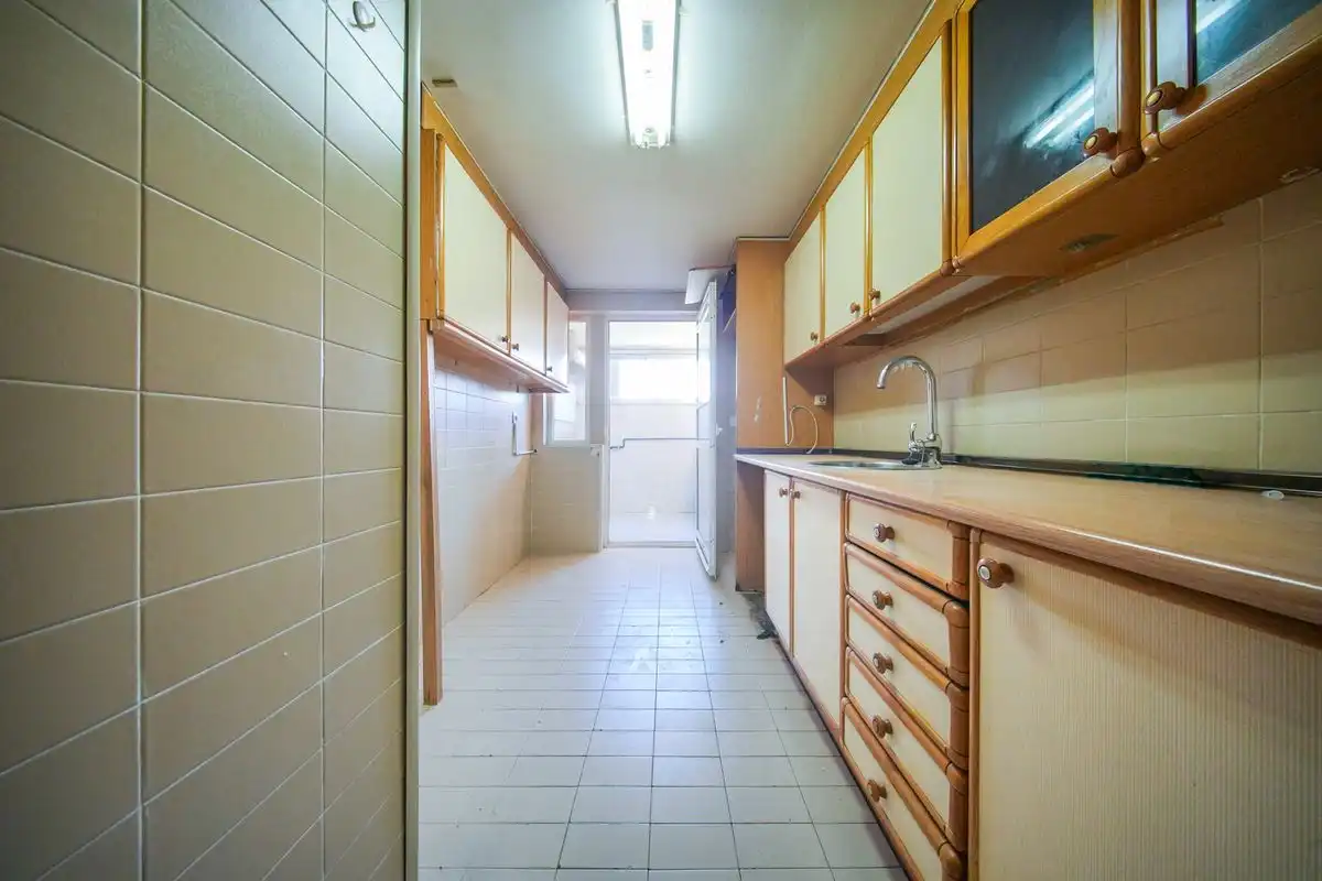 Flat with terrace for sale in Calle de Fermín Caballero, imagen 7