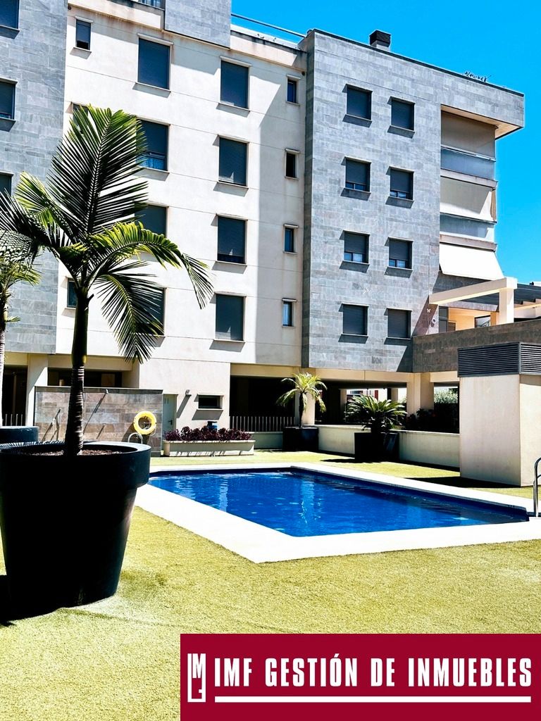 Swimming pool of Flat for sale in Vélez-Málaga  with Air Conditioner, Terrace and Storage room